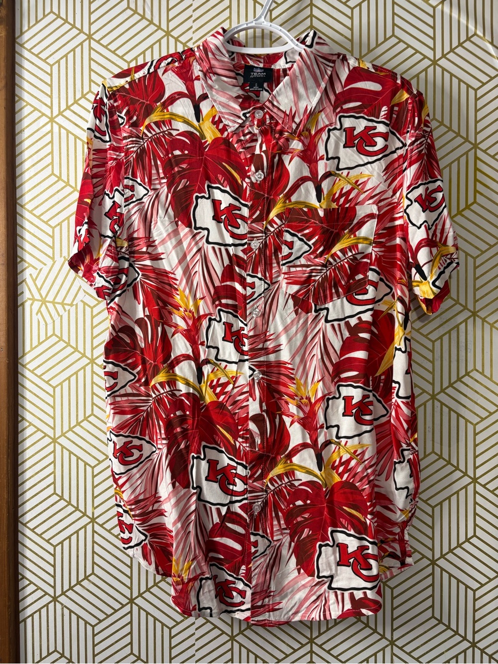 NFL Kansas City Chiefs Red Tropical Logo Polo Shirt size small